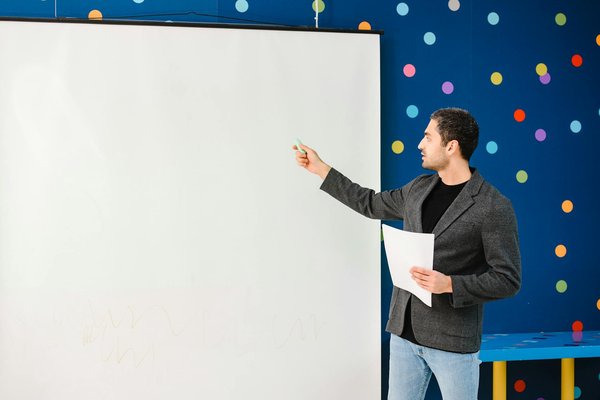 Maximizing YouTube's Potential: Captivating Plant Care Videos for British Garden Centres